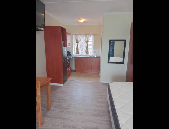 1 BEDROOM PROPERTY TO RENT IN OATLANDS